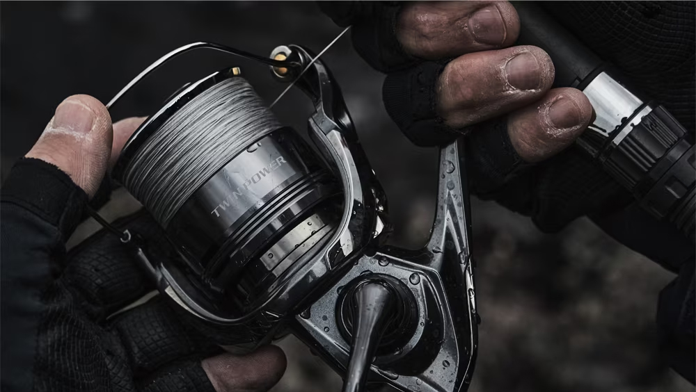 SHIMANO 24 TWIN POWER FE
